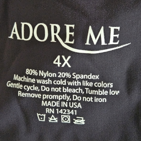 NWT Adore Me Cali Crop Plus Capri Length Leggings Size 4X Black & Purple - Picture 8 of 9